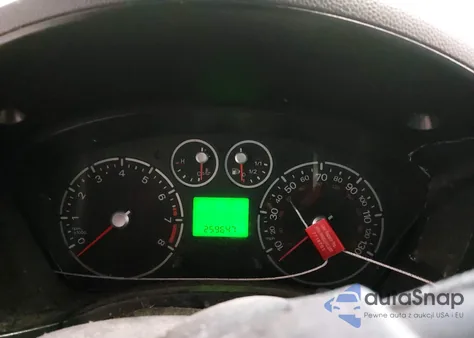 2010 Ford Transit Connect Xlt z USA, uszkodzony, nr VIN NM0KS9BN3AT033667